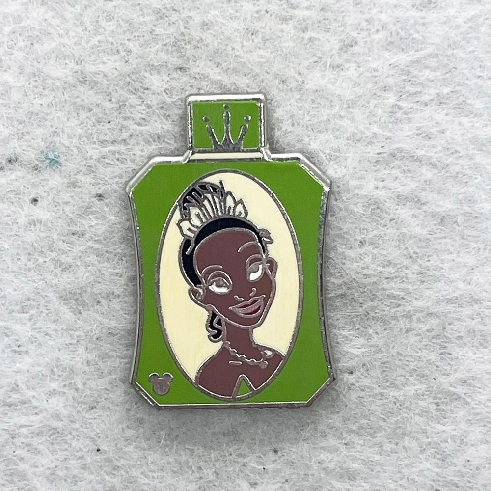 🔮 5/$25 Disney Bottle Collection Tiana From Princess And The Frog Pin